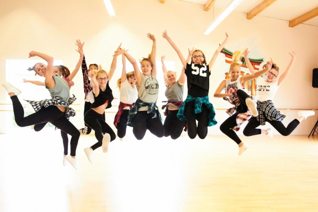 dance-steps-slideshow-jump-hiphop
